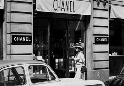 the first chanel store|coco Chanel first boutique.